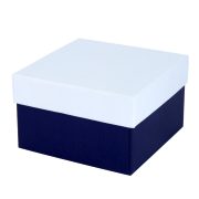   Logó nélküli karóra doboz, kék / fehér papír borítású, belül fehér párnás borítás